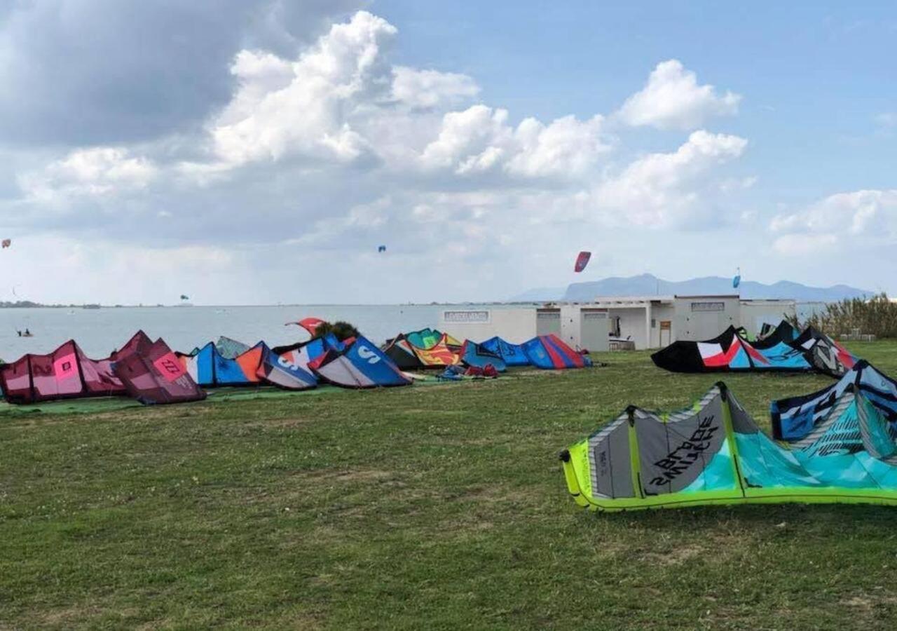 Kite Hub Lo Stagnone Bed and Breakfast Birgi Vecchi Exteriör bild